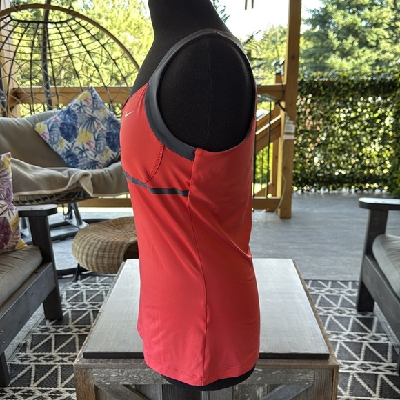 Nike | Athletic Tank Top - Picture 4 of 7